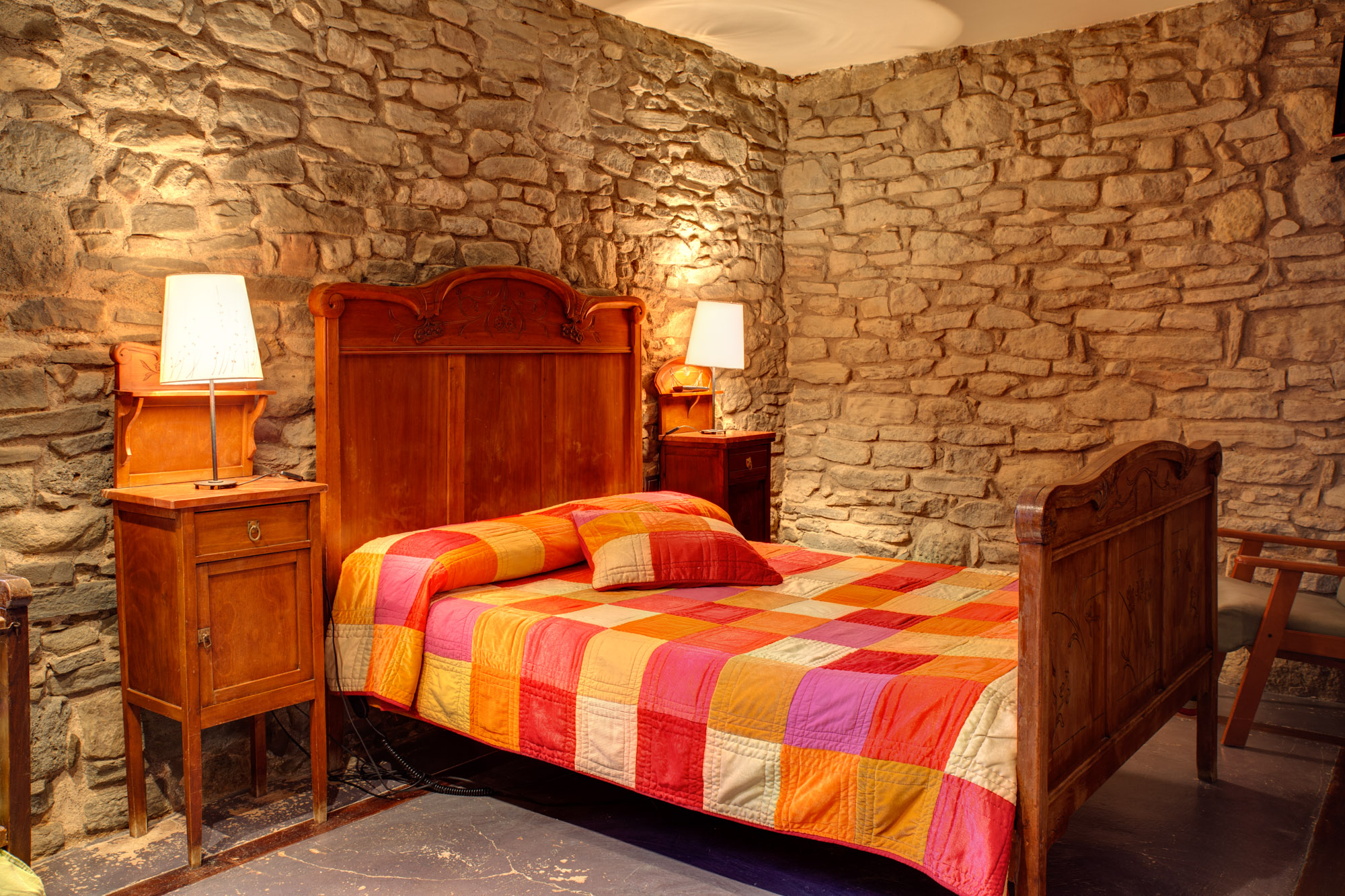 La Tor de Montclar - Camí dels Bons Homes: Walking the Historic Cathar Trail (GR 107)